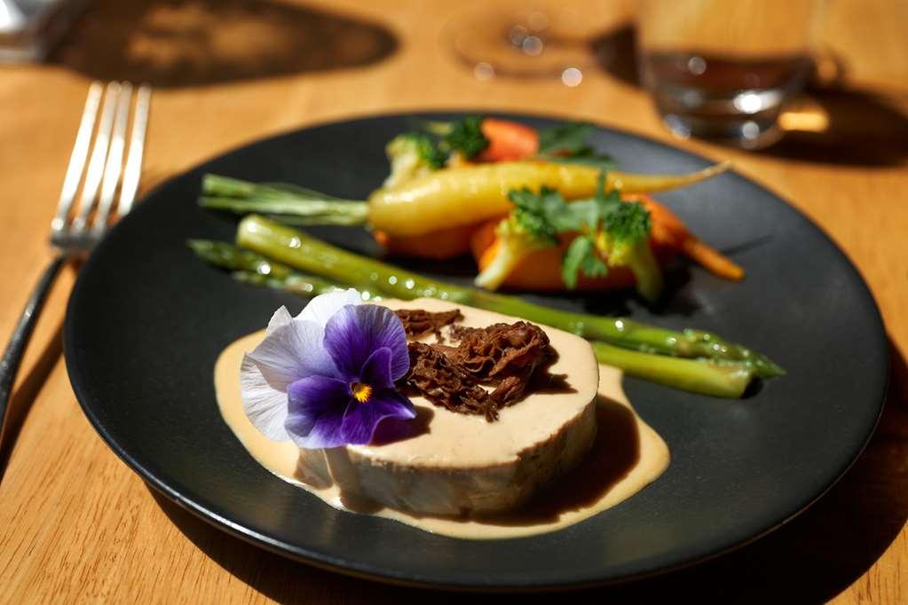 Le Clos De Bourgogne Moulins  Restaurant bilde