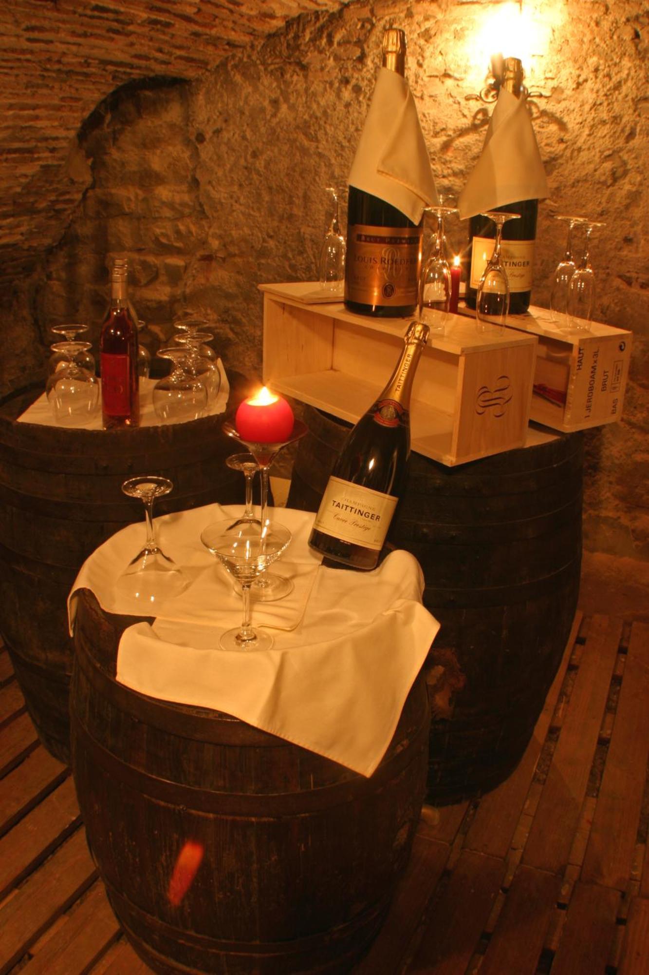 Le Clos De Bourgogne Moulins  Eksteriør bilde